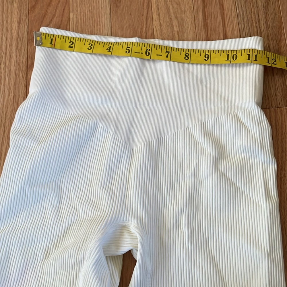 White Ribbed High-Waisted Shorts - Picture 3 of 7